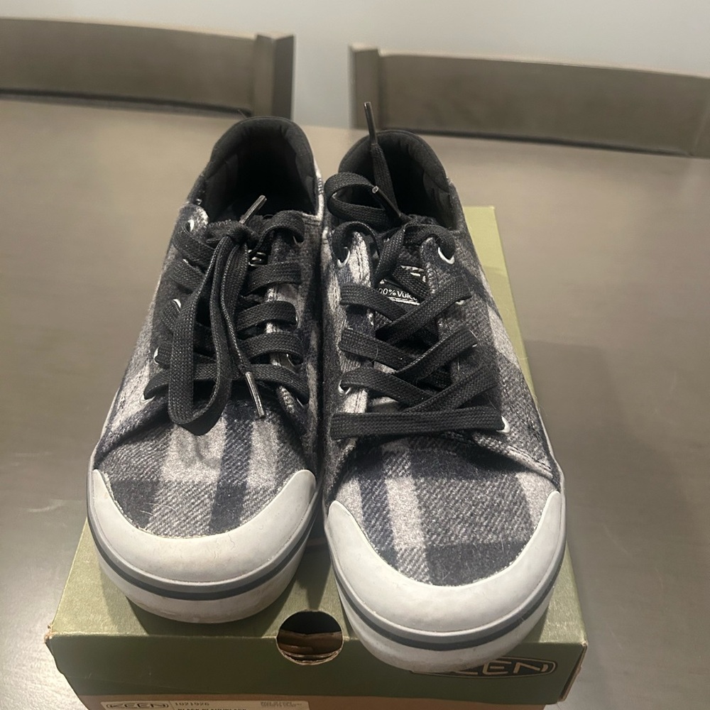 Keen Black and Gray Women's Sneakers